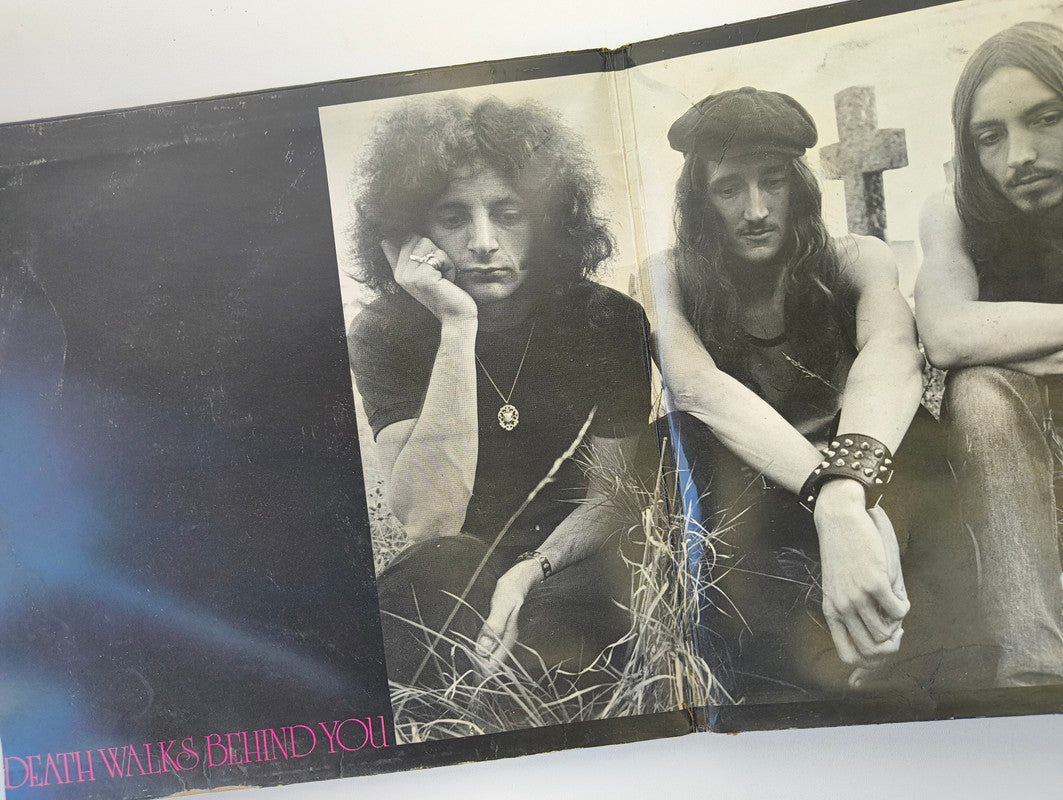 Atomic Rooster : Death Walks Behind You (LP, Album, Gat)