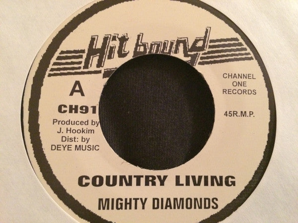 The Mighty Diamonds / The Revolutionaries : Country Living / Living (7", RE)