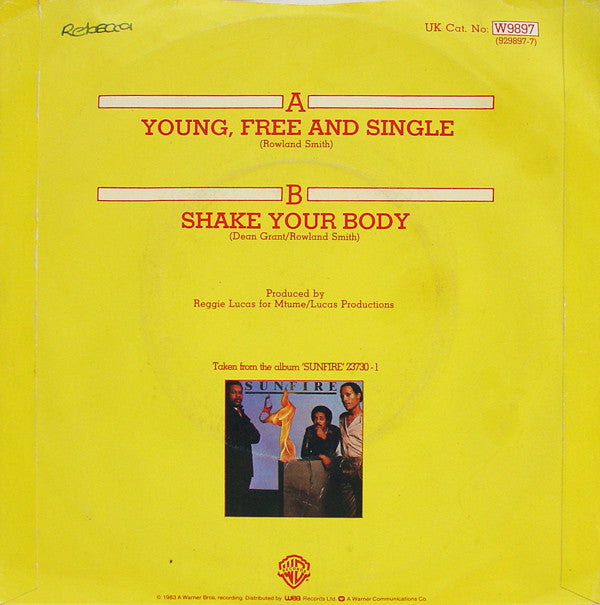 Sunfire (2) : Young, Free & Single (7", Single, Sol)
