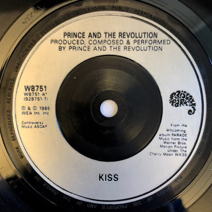 Prince And The Revolution : Kiss (7", Single, Sil)