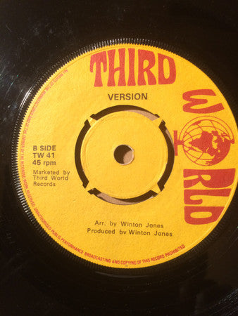 Flora Adams : Misty Blue (7", Pus)