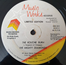 The Mighty Diamonds : Pass The Kouchie (12", Ltd)