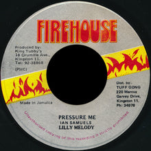 Lilly Melody : Pressure Me (7", Single)