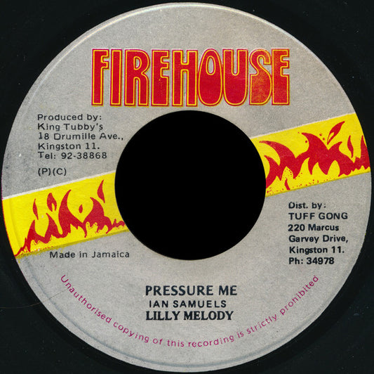 Lilly Melody : Pressure Me (7", Single)
