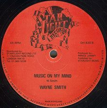 Johnny Osbourne / Wayne Smith : Water Pumping / Music On My Mind (12")