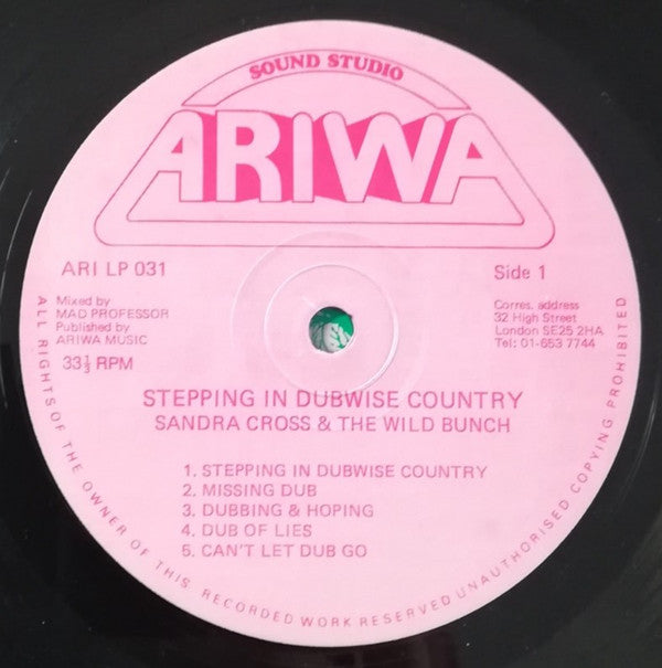 Sandra Cross & The Wild Bunch (2) : Stepping In Dubwise Country (LP, Album)
