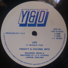 Frighty & The Offbeat Posse, Frighty & Colonel Mite : Feel So Good / Life (12")