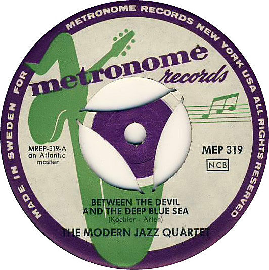 The Modern Jazz Quartet : Between The Devil And The Deep Blue Sea / Yesterdays (7", EP, 3-p)