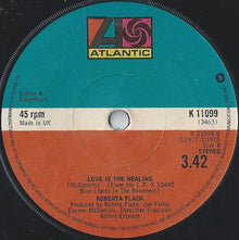 Roberta Flack With Donny Hathaway : The Closer I Get To You (7", Single, Sol)