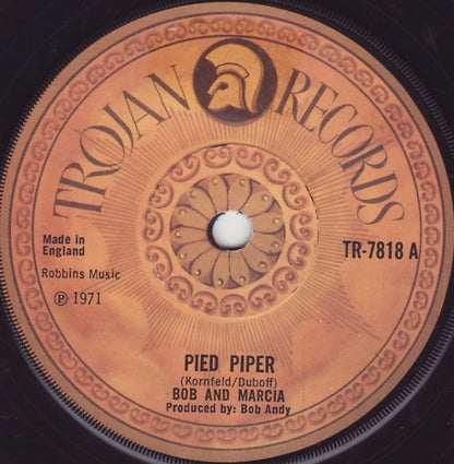 Bob & Marcia : Pied Piper (7", Single, Sol)