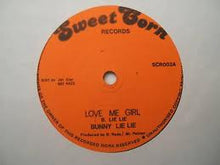Bunny Lie Lie : Love Me Girl / Version (7")